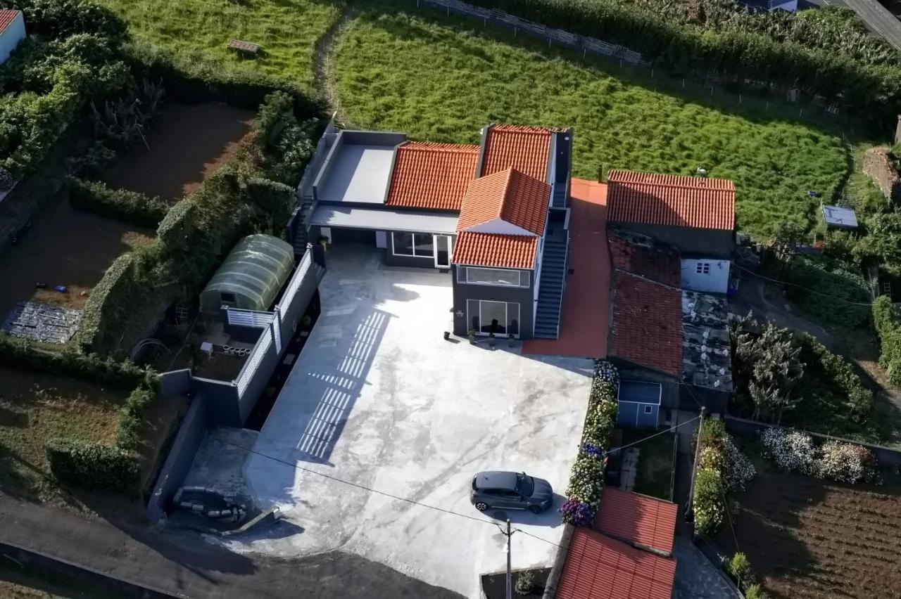 Paradise Apartments II Санта-Круш-даш-Флориш Экстерьер фото